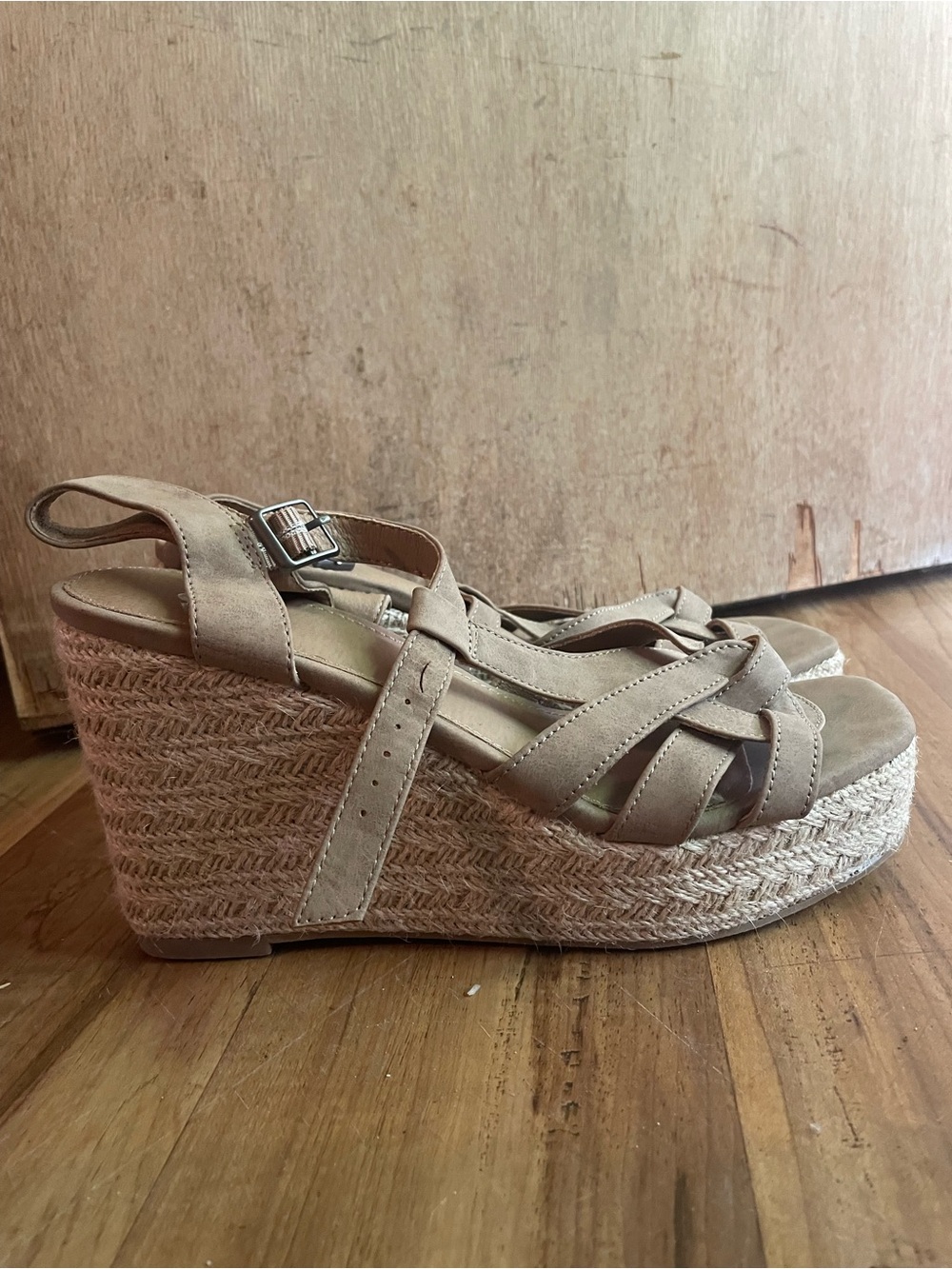 Report Neutral Tan Platform Wedge Espadrille Sandals Womens 10